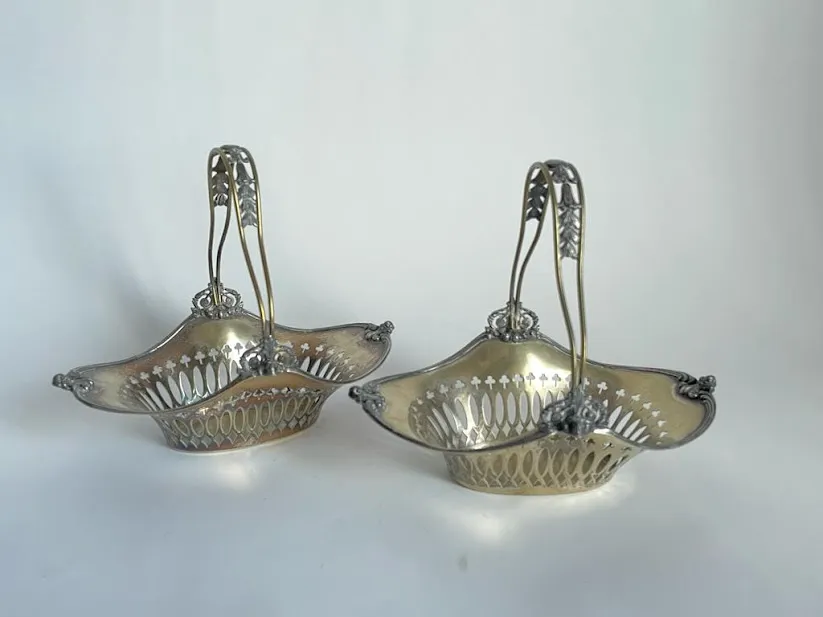 CENTRO DE PLATA ANTIQUE  CANASTITA  "CPAC "  20 X 12 X 20 CM ALT