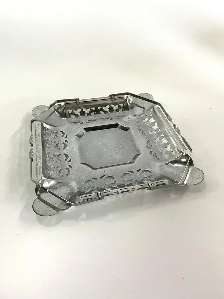 BANDEJA PLATIL CALADA CON ASAS  24 X 24 CM "BPC24"