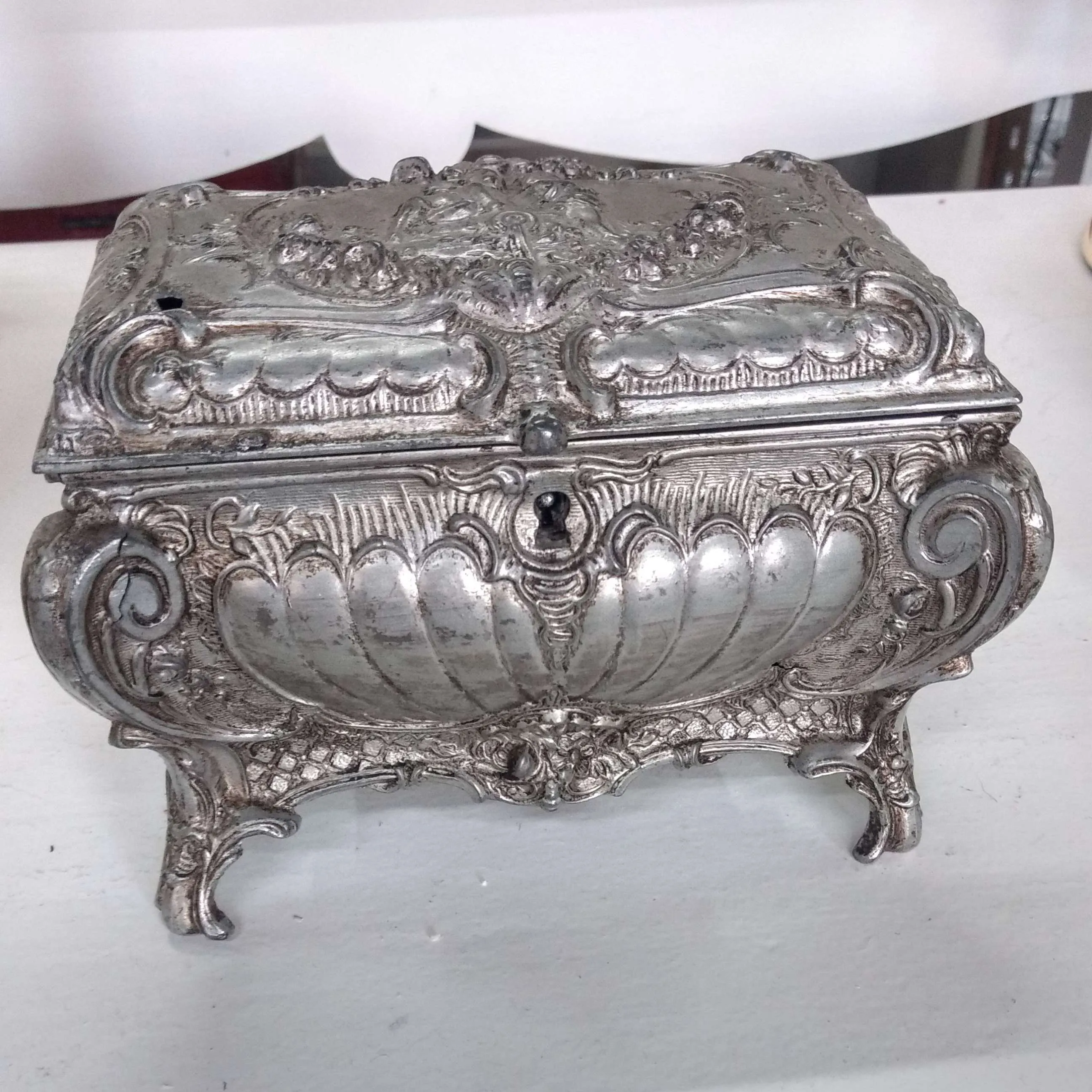 COFRE PELTRE LABRADO GRANDE  18X 12 X ALT.12 CM  COF 01