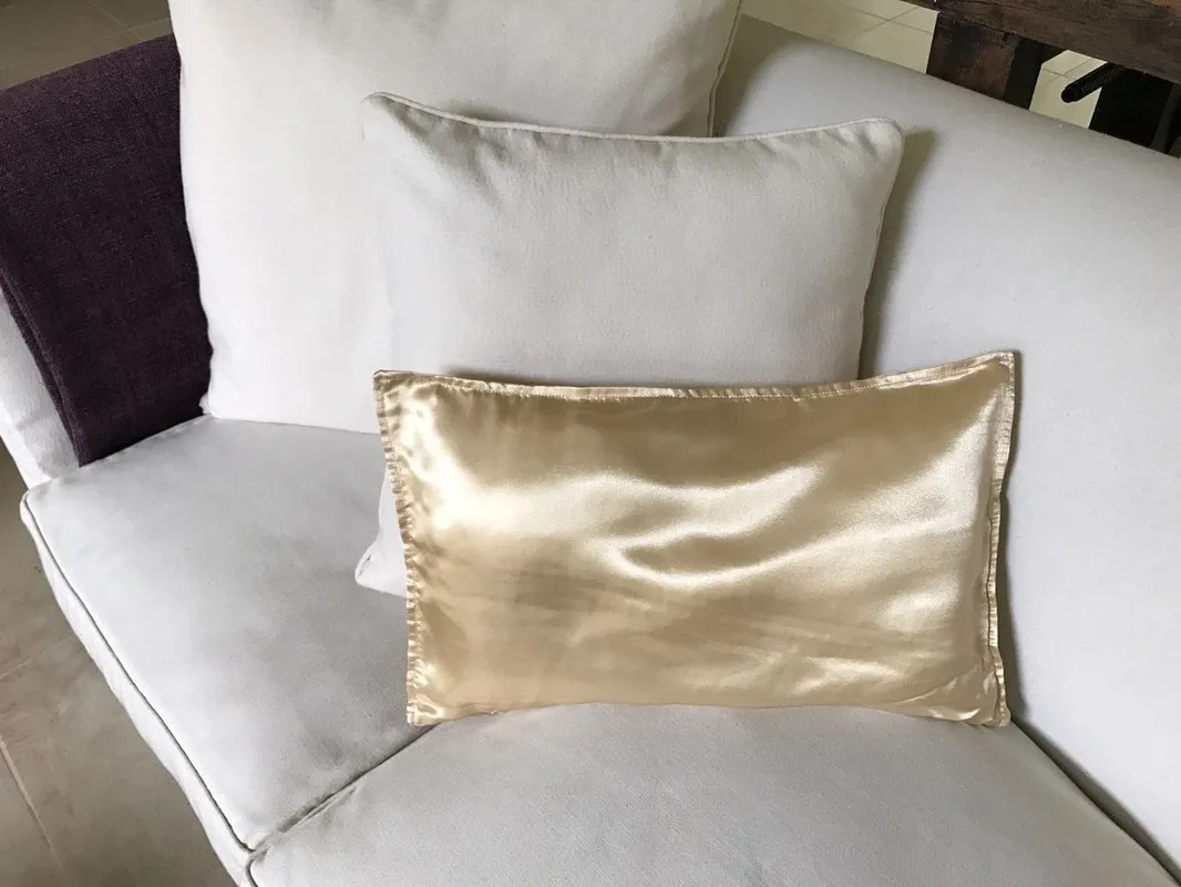 ALMOHADON SATEN ORO SUAVE 50X30 (SOS)