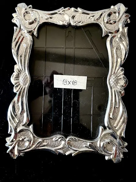 PORTA RETRATO PLATEADO 13 X 18 CM 