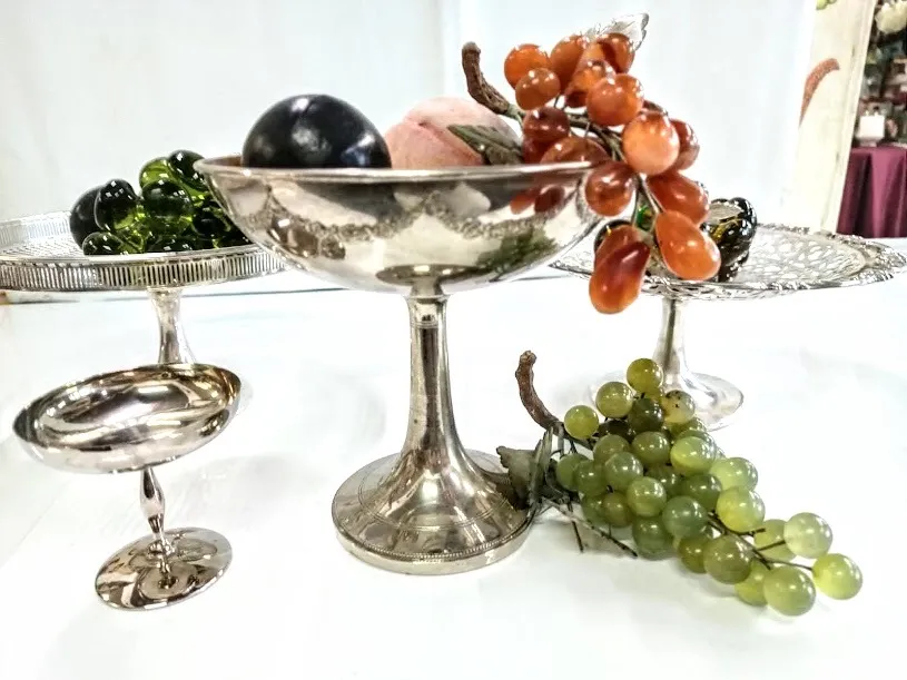 CENTRO DE PLATA ANTIQUE CON PIE "CPAN3" 20 X 20CM ALT.