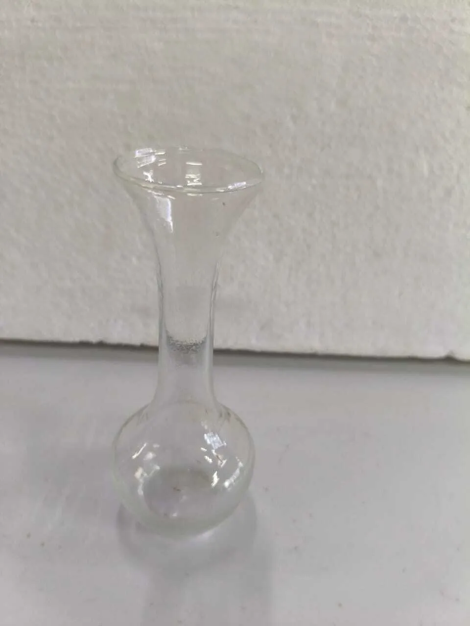 FLORERITO VIOLETERO  VIDRIO LISO "FVL":Diam 4cm , Alto 15 cm 