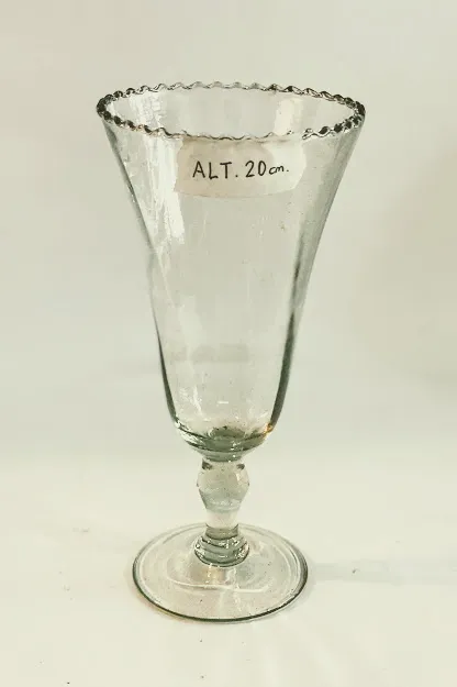 FLORERO CRISTAL ANTIGUO "FCA45" 10 X 21 CM