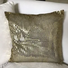 ALMOHADON LENTEJUELAS ORO  40X 40  (LOC)