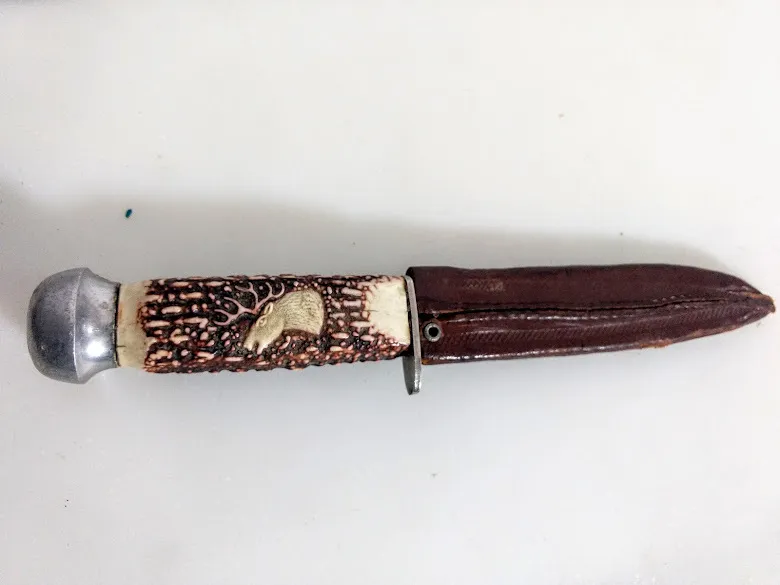 CUCHILLO TIPO FACON CON MANGO DE HUESO 