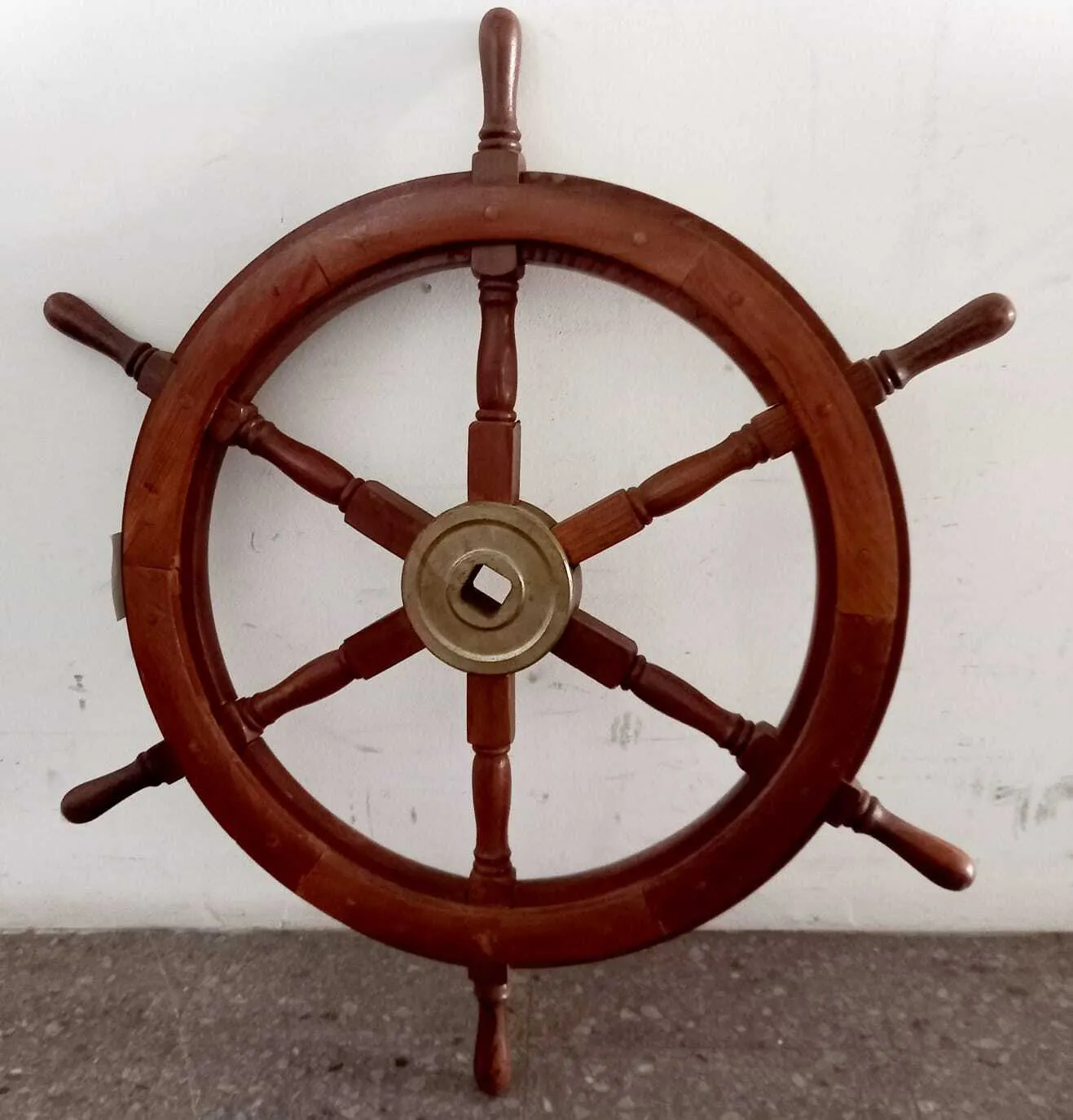 TIMON DE MADERA - Diam. 68 CM