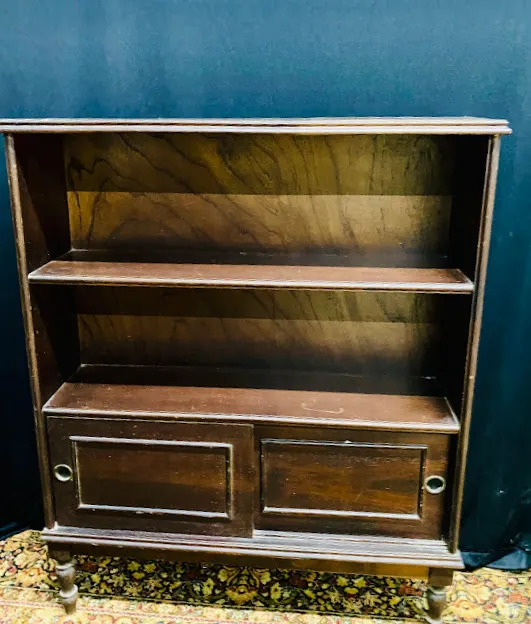 BIBLIOTECA BAJA CON ESTANTE Y PUERTAS " BBC"  0.80 X 0.20  X ALT. 1 MT X 