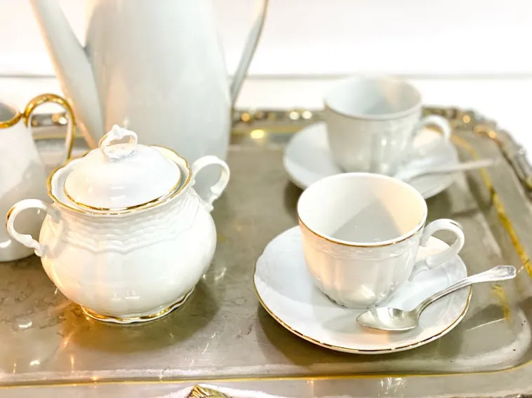 AZUCARERA PORCELANA VERBANO BORDE ORO RELIEVE