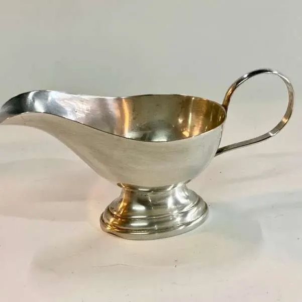 SALSERA METAL PLATEADA SELLADA