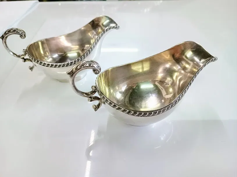 SALSERA DE PLATA INGLESA  "SPI" - L. 15 CM