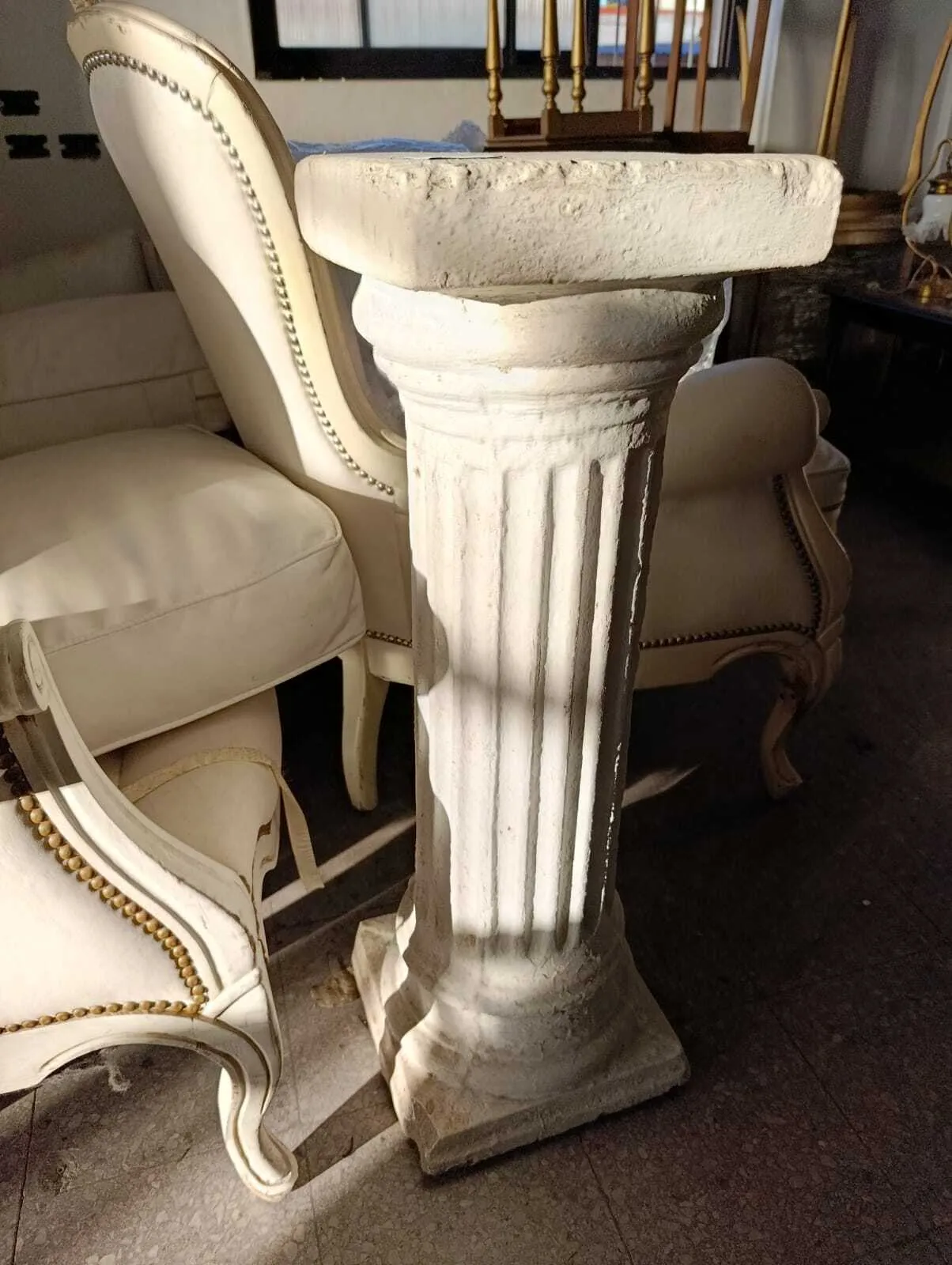 COLUMNA  GRIEGA : 80 MT Base 26 x 26 cm 