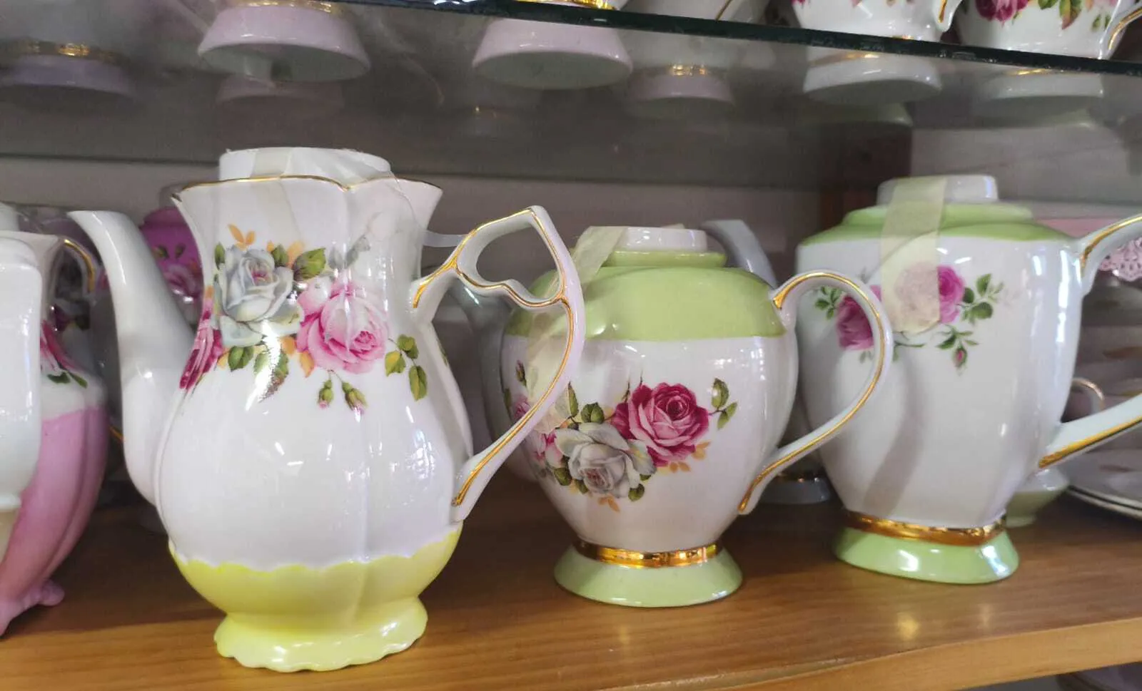 TETERA PORCELANA VINTAGE VERDE PASTEL
