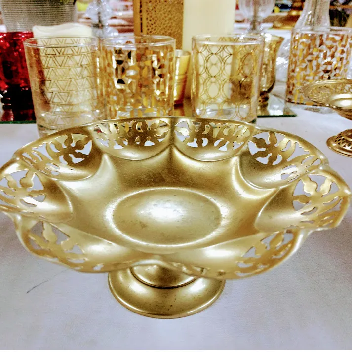  ALZADA "A6"  CALADA METAL ORO CON PIE - diam.17 x 7 CM (CS030)