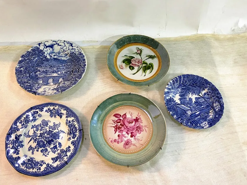 PLATOS DECORATIVOS VARIOS CON GANCHO