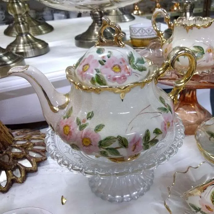 TETERA ANTIGUA PORCELANA  SATURNO