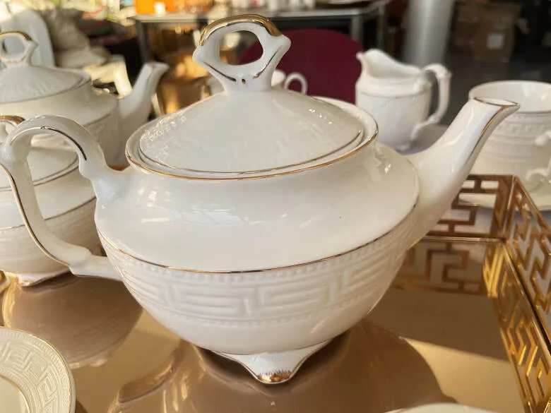 TETERA  "GLAM" PORCELANA BORDE ORO