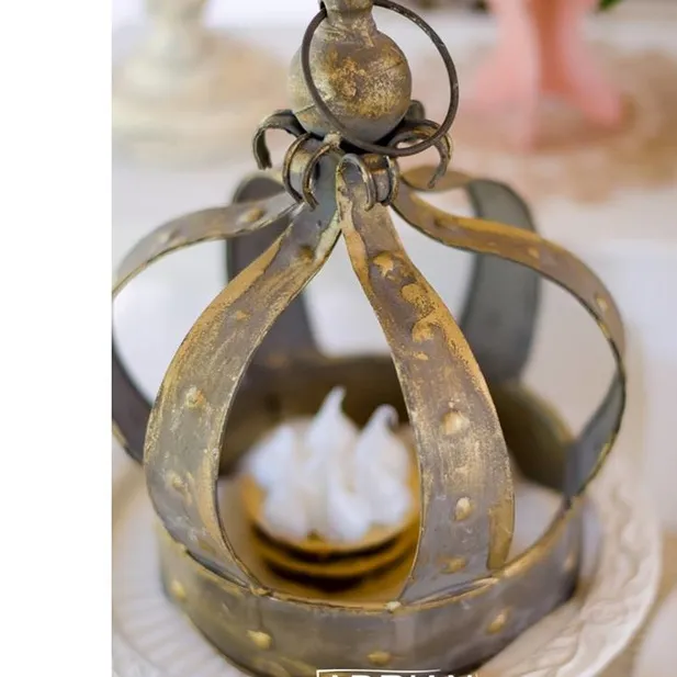 Corona oro viejo mediana COD: DC021