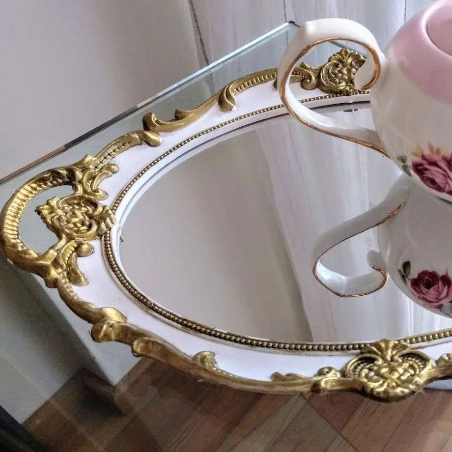 BANDEJA ESPEJADA OVAL BLANCA Y ORO  37 x 25 cm (BE002)