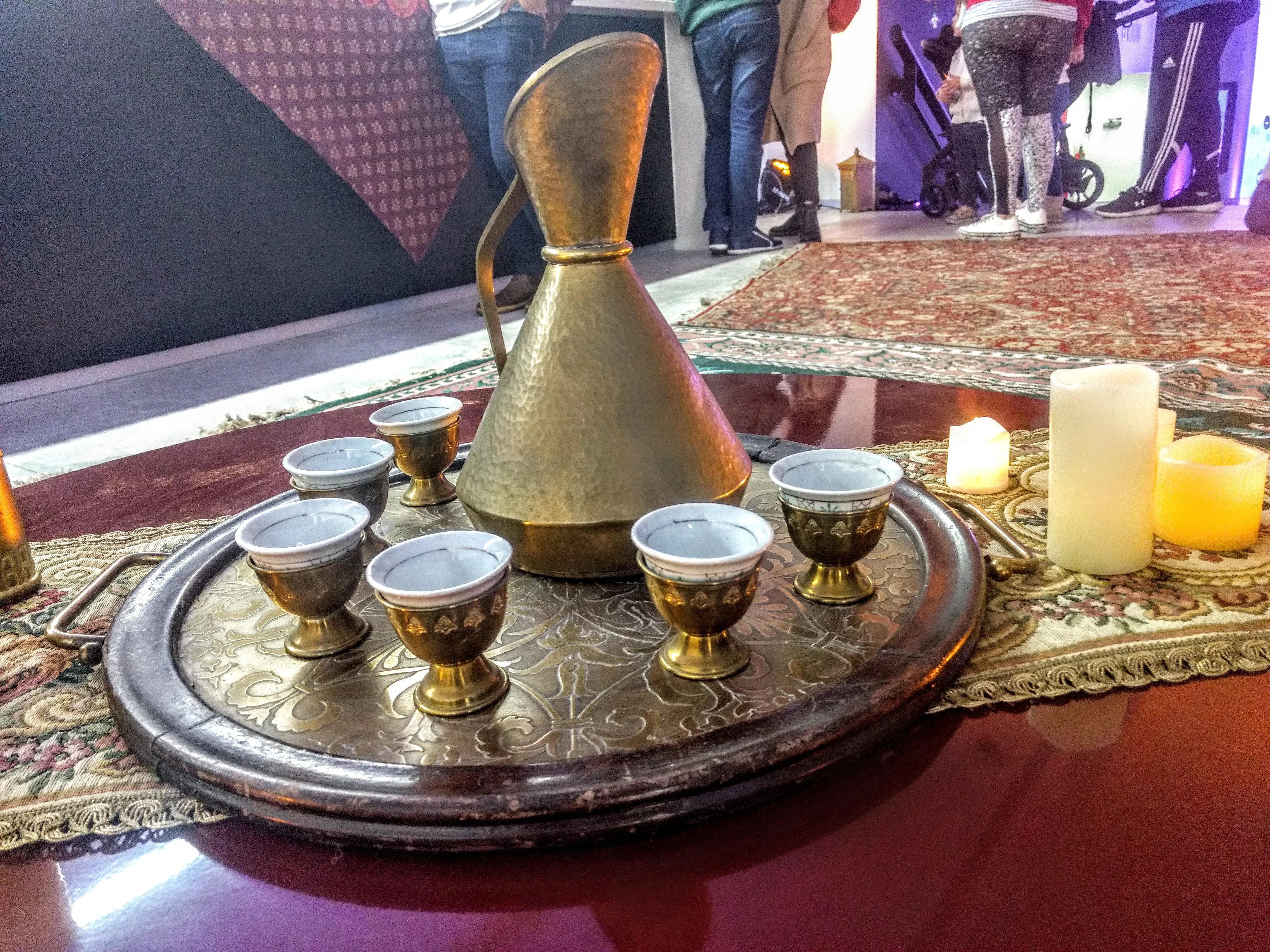 POCILLOS CAFE TURCO BRONCE Y PORCELANA