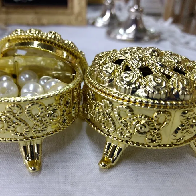 Pastillero  con patitas Mini Deco   2 x 5 cm