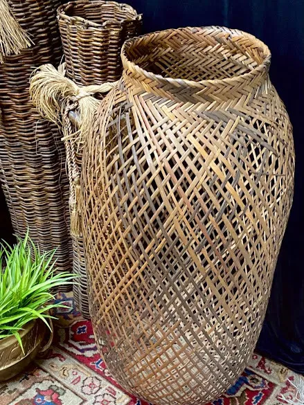 CANASTO ALTO BOMBE MIMBRE OSCURO Alt 0.65 mt "CAN 03" "CAN03"