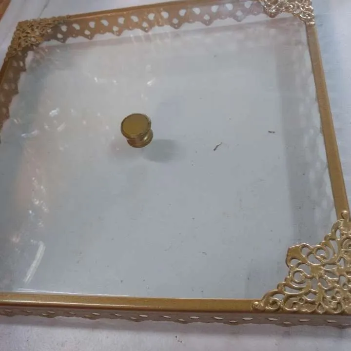 BASE CUADRADA ORO REAL 27 X27 CM (CO008)