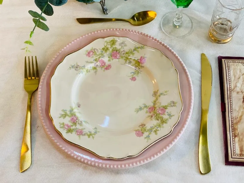 PLATO PLAYO INGLES MADDOCK MINERVA 23cm