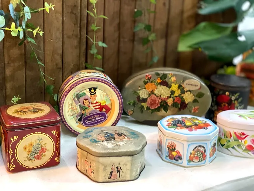 LATAS  ANTIGUAS  VARIAS