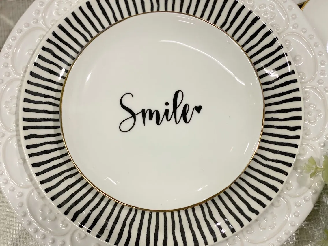 PLATO POSTRE SMILE LINEA EMOTIONS 15 CM