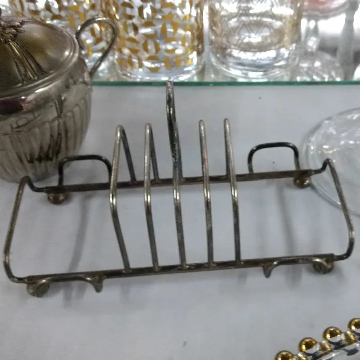 PORTA TOSTADAS METAL PLATEADO