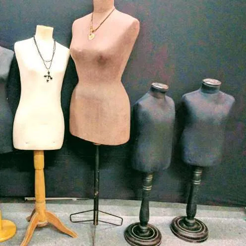 MANIQUI ANTIGUO TELA NATURAL / BEIGE