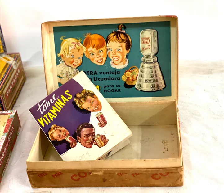 CAJA ANTIGUA LICUADORA COMETA 