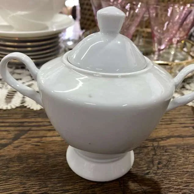 AZUCARERA  PORCELNA BLANCA VINTAGE