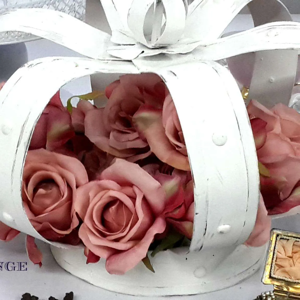 CORONA GRANDE  BLANCA SHABBY  30 X 20 CM COD: DC022