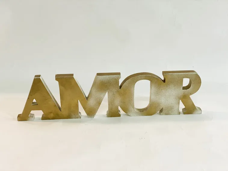 PALABRA  AMOR IMPRENTA  48 X 12 X 2 cm  