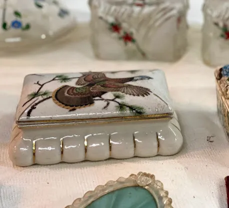 ALHAJERO PORCELANA CON PAJAROS "APP"