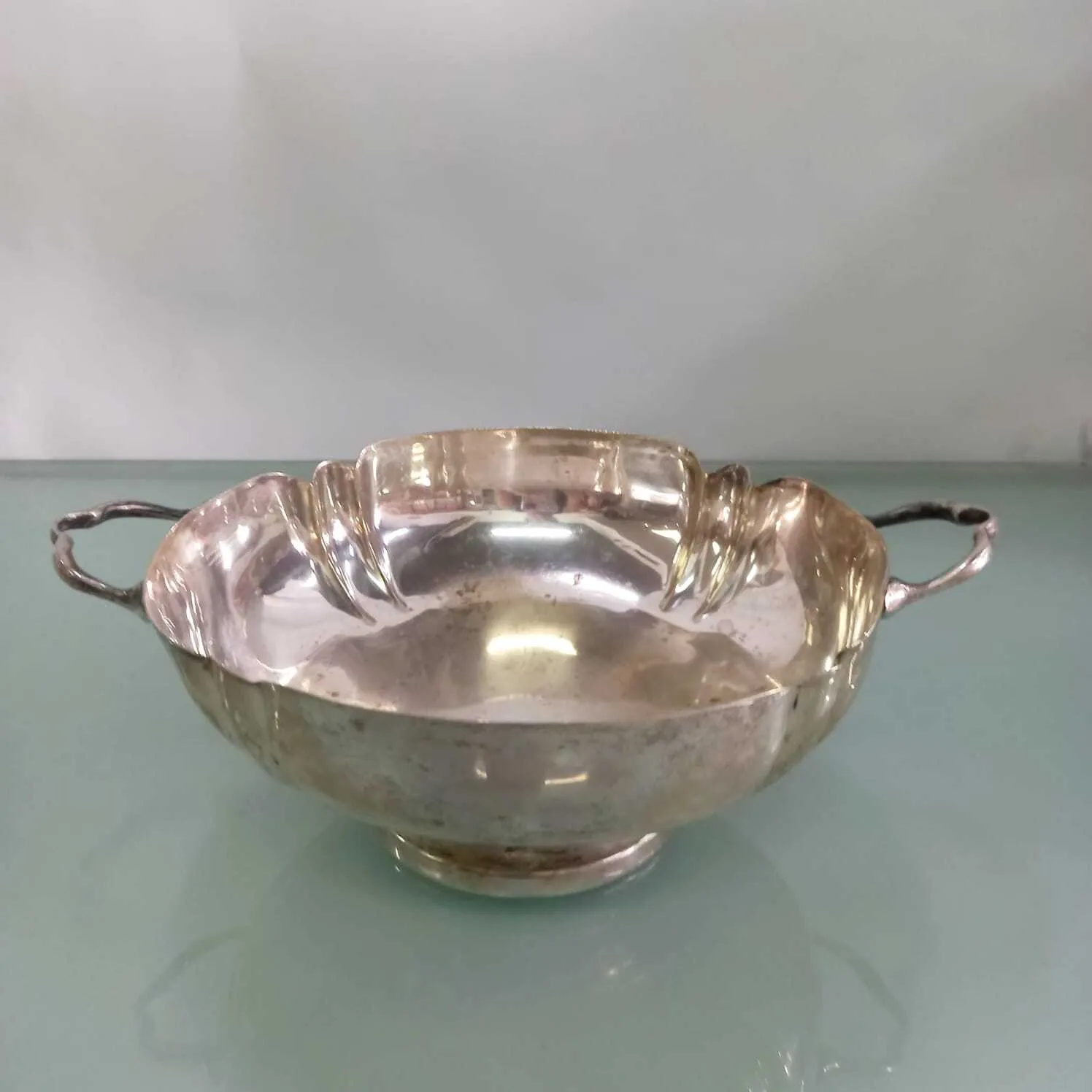 CENTRO DE MESA PLATA ANTIQUE  CON ASAS  "CMPA18"  Medida  18 x  8 cm  