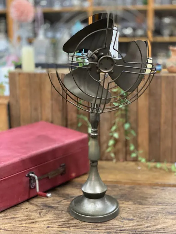 VENTILADOR ALTO VINTAGE OXIDO  diam 35 cm alt. 60 cm