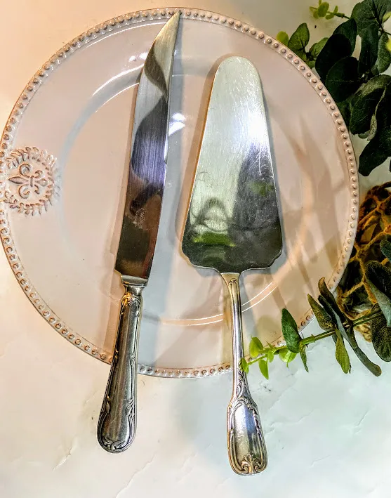 PALA Y CUCHILLO DE TORTA PLATA LAPPAS