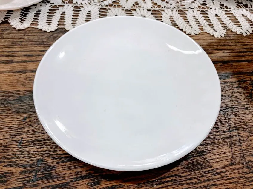 PLATO DE ENTRADA /POSTRE -PORCELANA BLANCA 18 CM