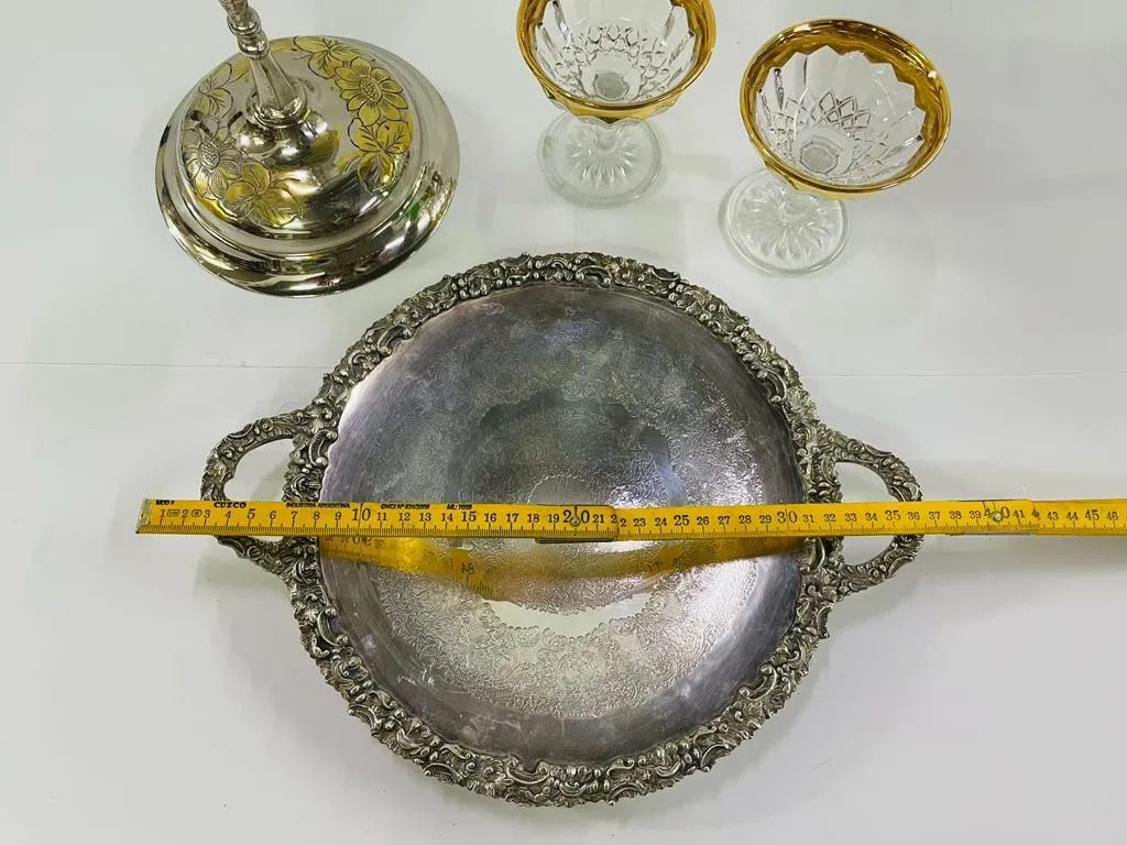 BANDEJA PLATA  CON ASAS Y PATITAS "BPA70" Diam. 35 cm