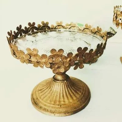 PIE DE TORTA ORO FLORES CHICA diam.  22 cm (CO018)