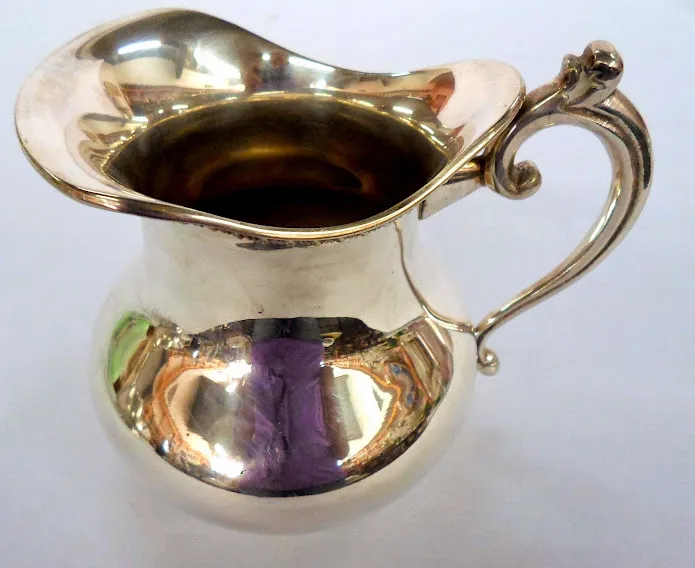 JARRA DE PLATA  ANTIQUE   "JPA05" 9 X 14 CM