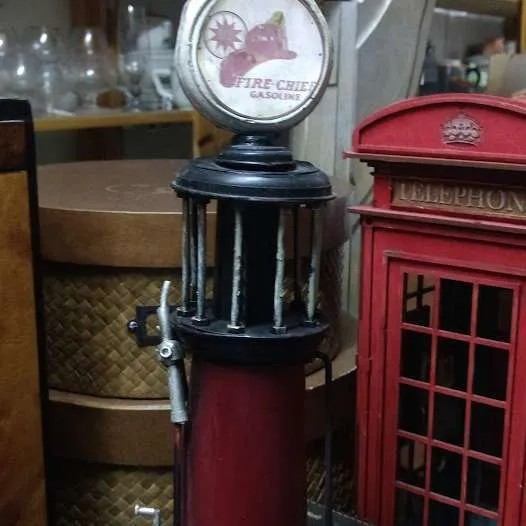 SURTIDOR GASOLINA VINTAGE ALT. 35 CM  BASE 10 CM