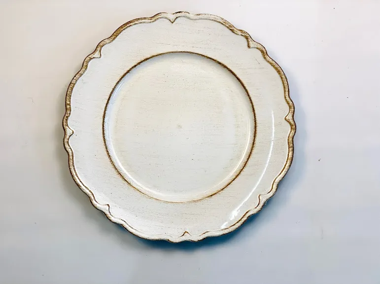 PLATO  DE SITIO BLANCO VINTAGE -Diam 32 cm