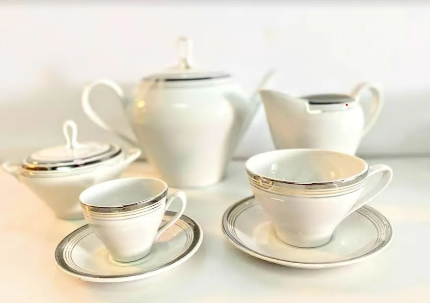 TAZA DE CAFE  BAVIERA BORDE PLATA