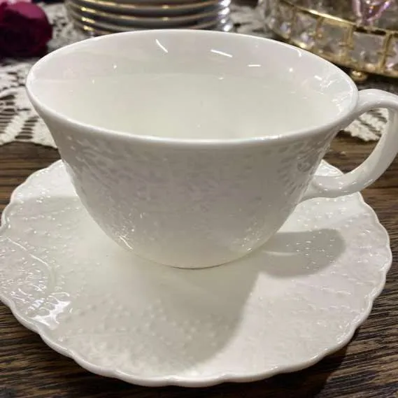 TAZA DE TÉ PORCELANA BLANCA  PUNTILLA 