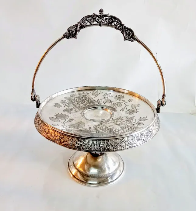 PIE DE TORTA PLATA ANTIQUE CON ASA " PTA 1 " Diam 25 - alt 16 cm