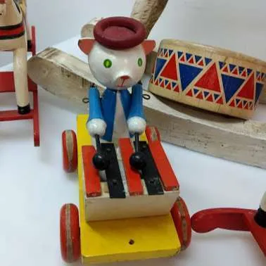 JUGUETE RATON MADERA CON RUEDITAS